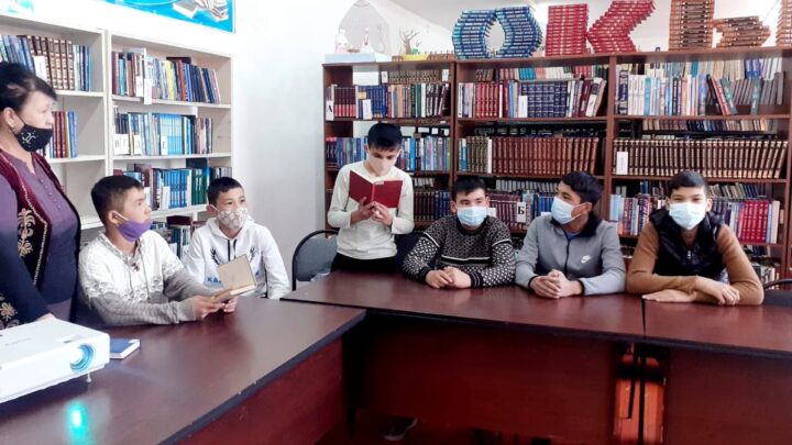 “Жақұт сөзбен өрілген жауһар жырлар” атты әдеби сағат