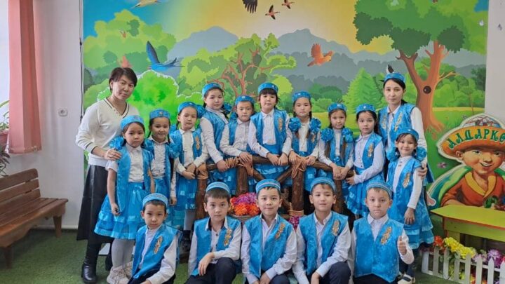 “Алтын ұяң – Отан қымбат, туып өскен елің қымбат, кіндік кескен жерің қымбат” атты әдеби поэтикалық кеш