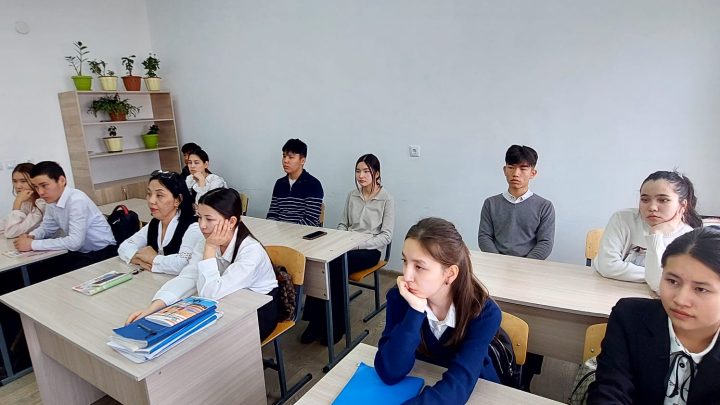 “Жат жерде от кешкендер” атты кітап көрмесі