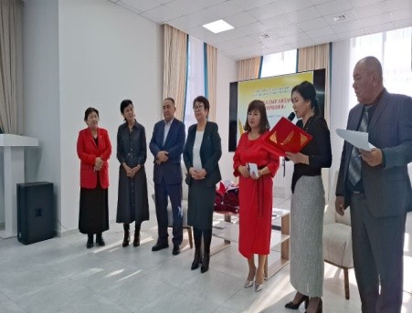 Уақытқа сыр айтамын өлеңменен