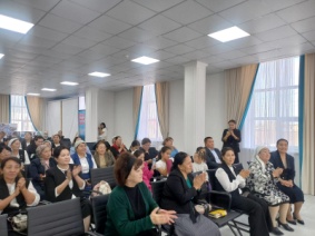 Индира Сұлтанбековамен оқырмандар бенефисі өтті.